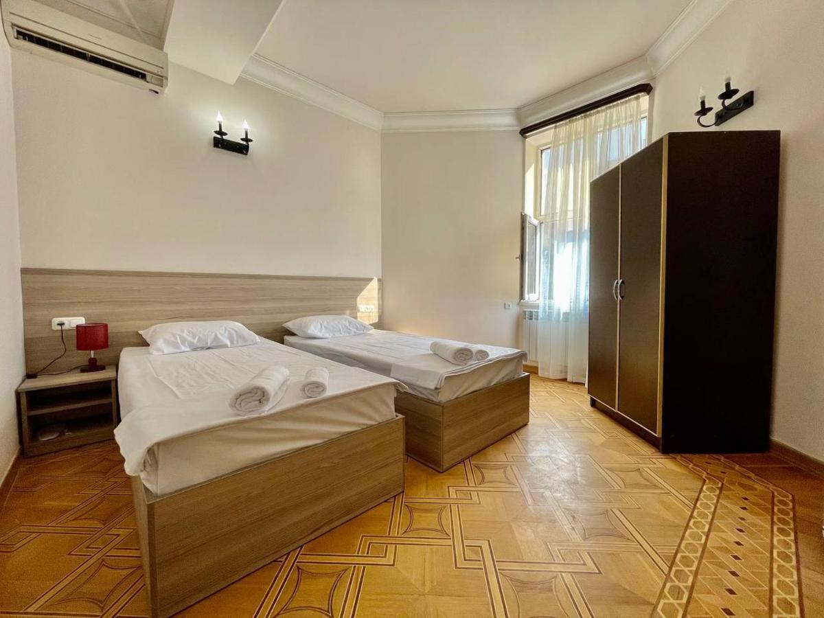 Olive Hotel Γιερεβάν Εξωτερικό φωτογραφία