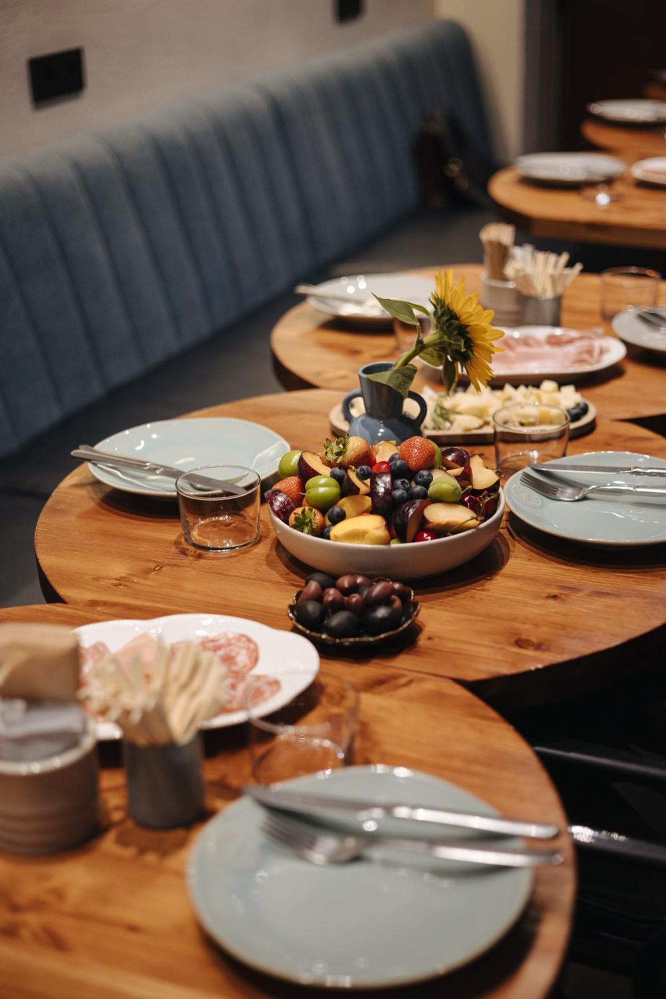 Olive Hotel Γιερεβάν Εξωτερικό φωτογραφία